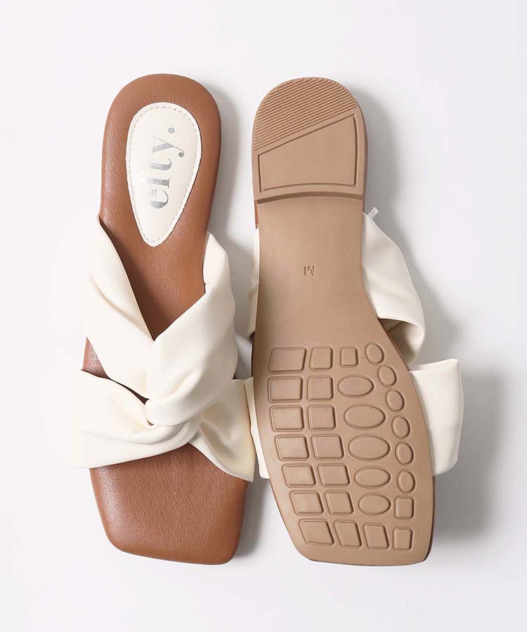 ≪OUTLET≫クロスフラットサンダル