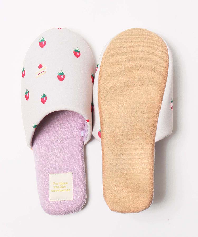 ≪SALE≫イチゴ柄ルームシューズ