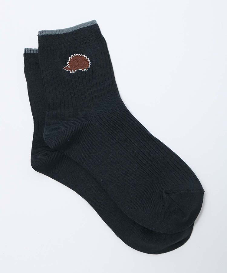 スカンジナビアン刺繍ロークルーソックス