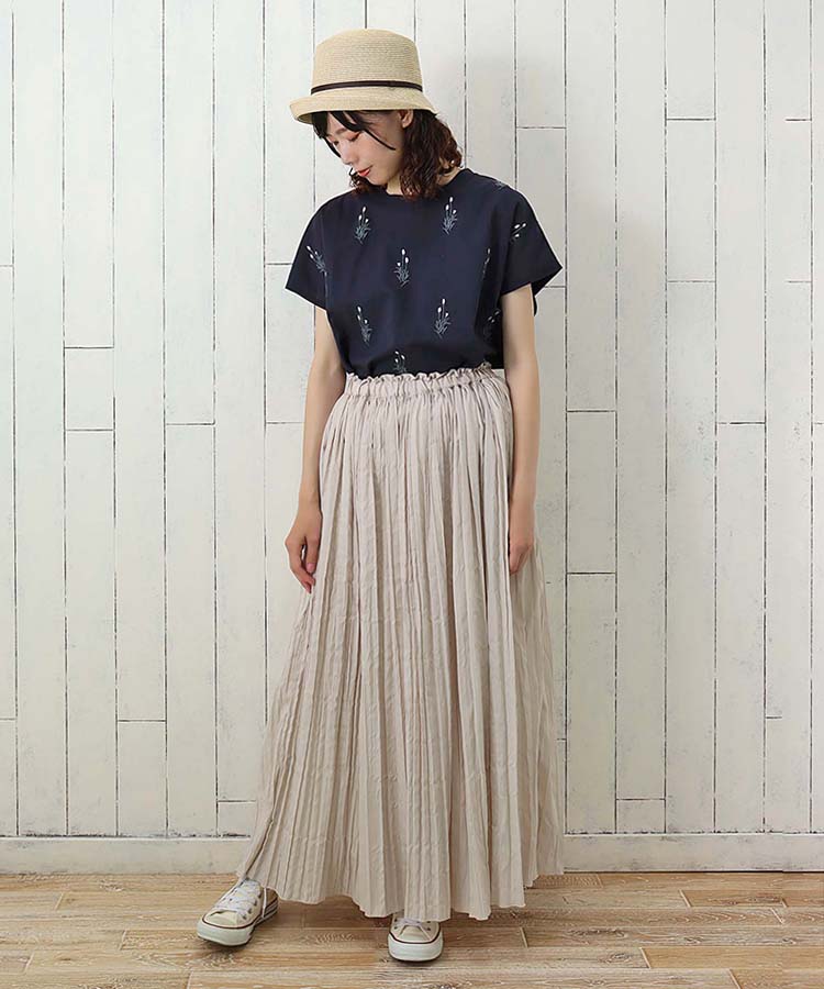 ≪SALE≫フラワー総刺繍Tシャツ