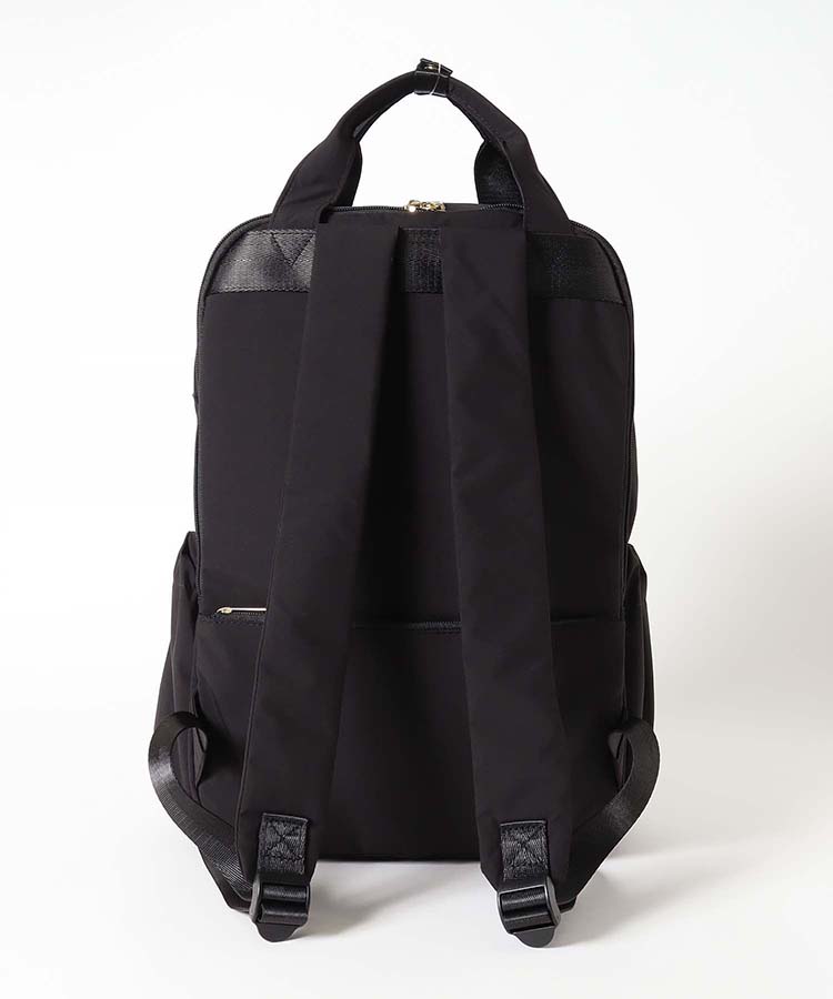 ふんわり軽量リュック