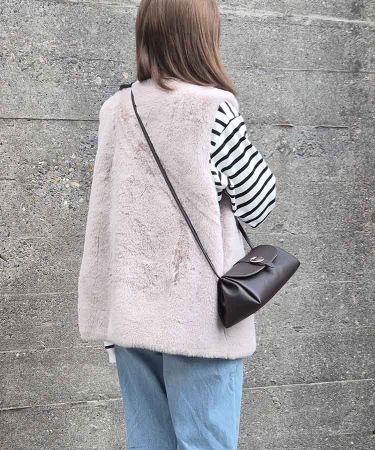 バックルショルダーバッグ