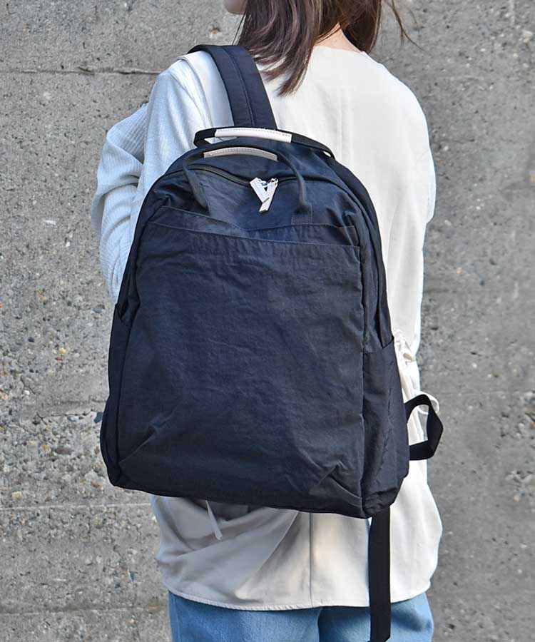 12ポケットインサイドプリントリュック