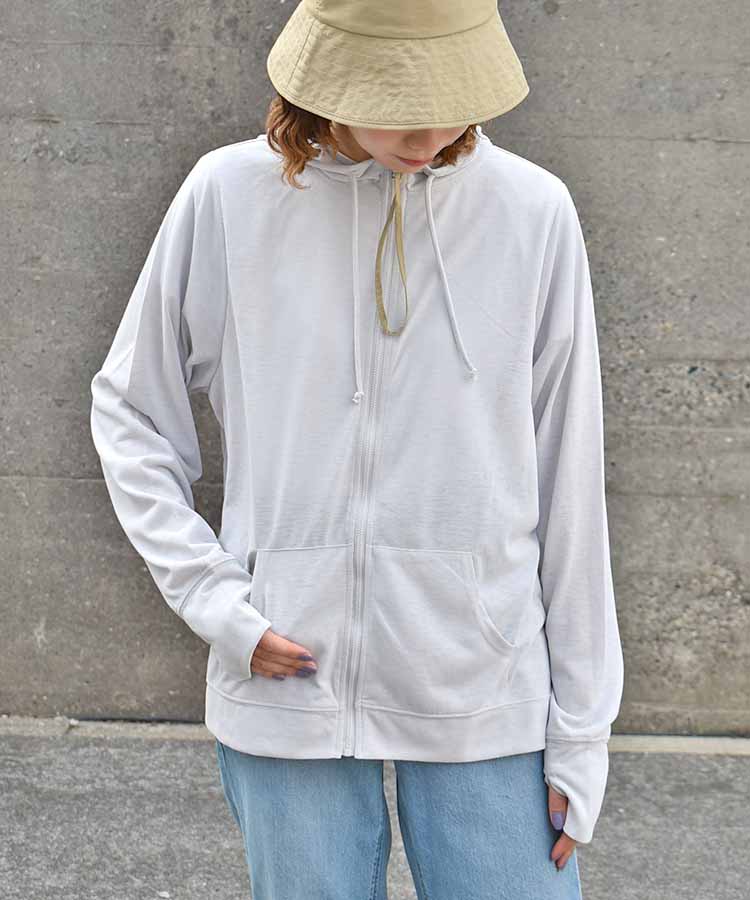 ジップパーカー