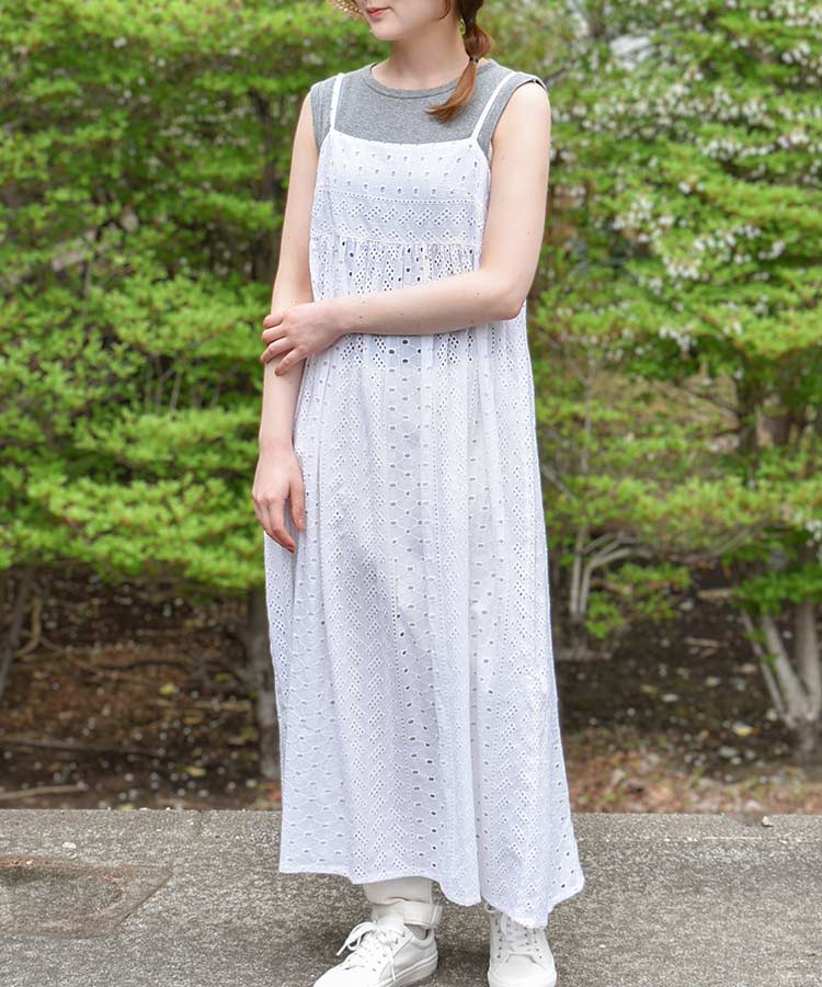 シフリー刺繍キャミワンピース