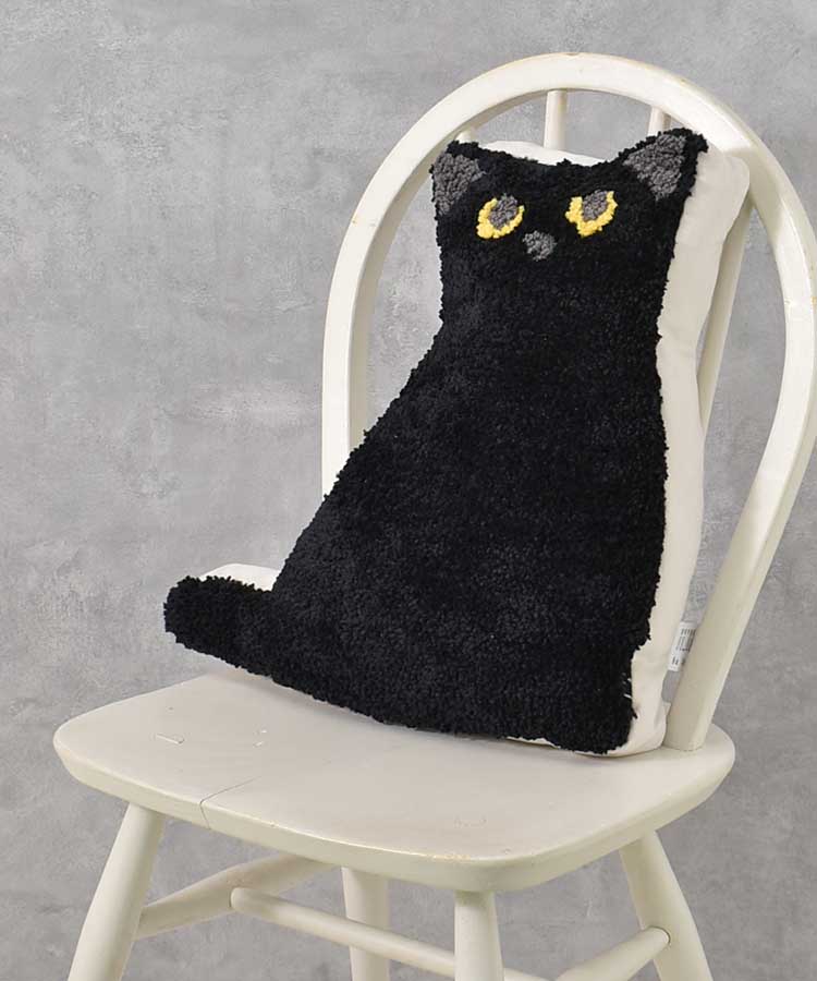 ねこもふもふダイカットクッション