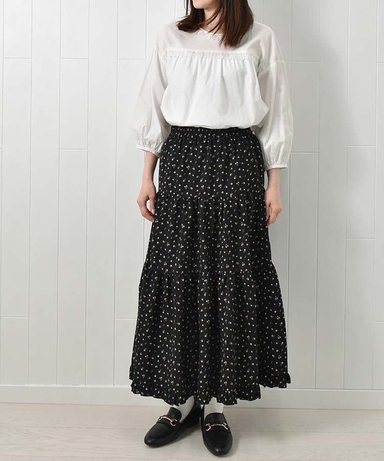 フリルティアードスカート