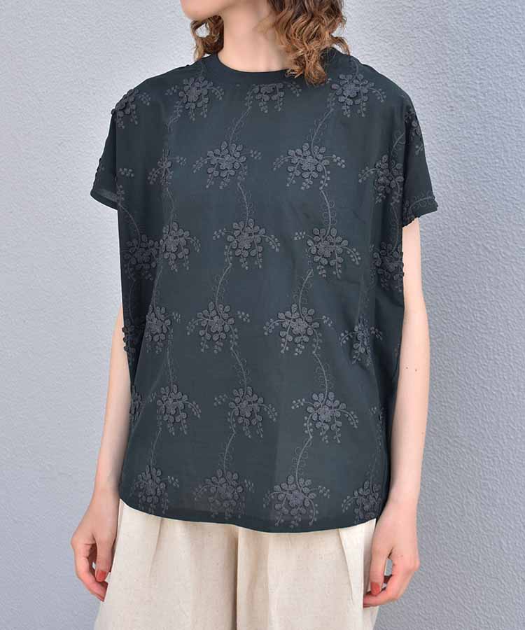 フラワー3D刺繍TシャツNO3