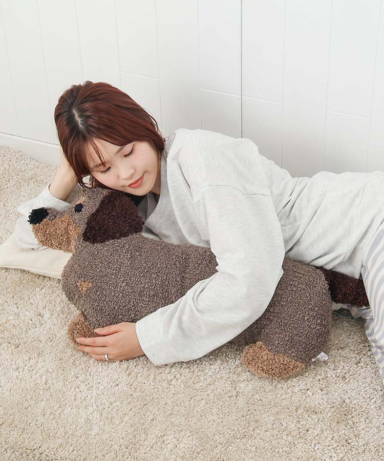 【WEB予約 10/14～順次発送】いぬもこもこロングクッション