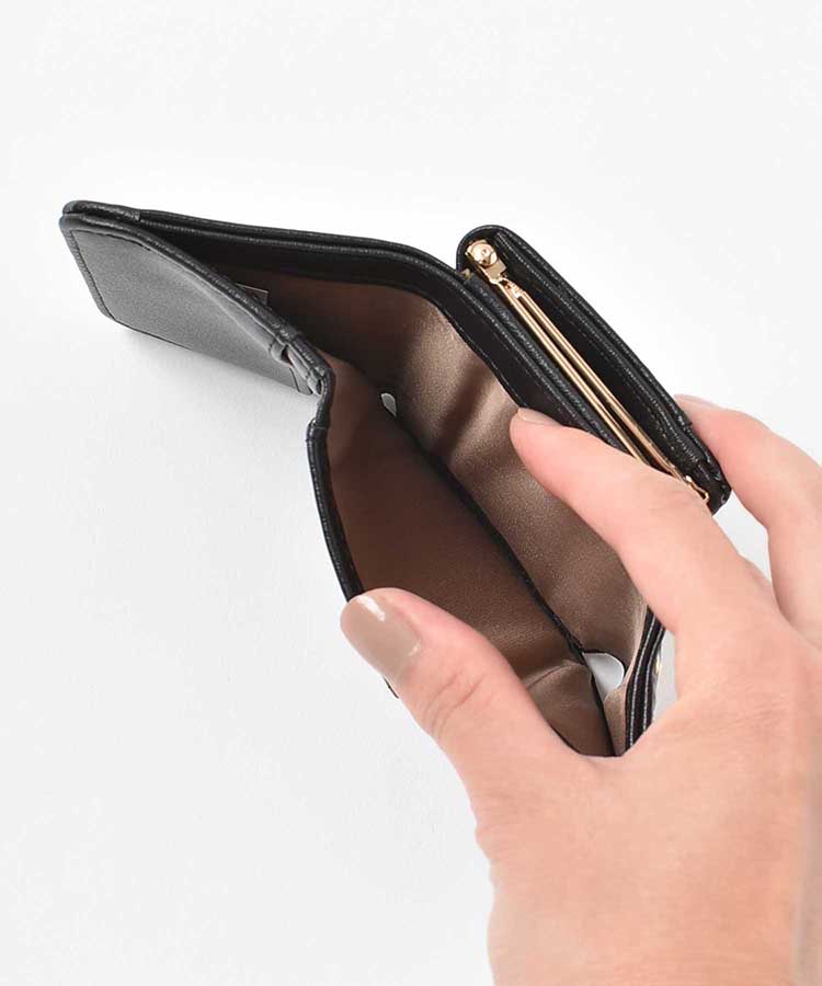 プチハート刺繍二つ折りがま口財布