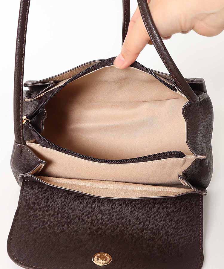 バックルショルダーバッグ