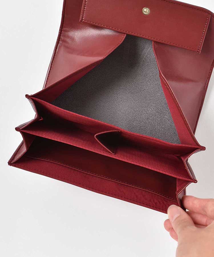 カーヴィ長財布