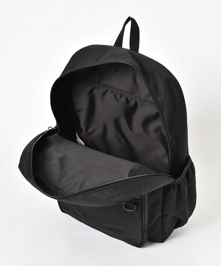 シンプルメッシュポケットリュック