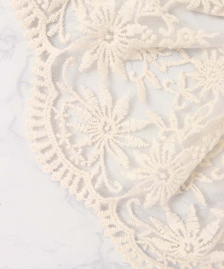 フラワーレースシュシュ