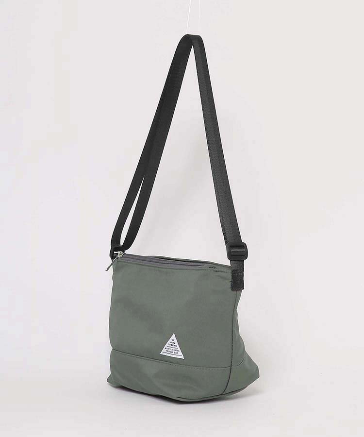 ≪SALE≫オリジナルロゴナイロンショルダー