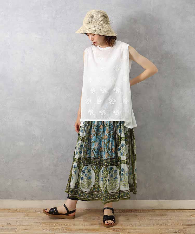 ≪SALE≫ノースリーブ3D刺繍ブラウス