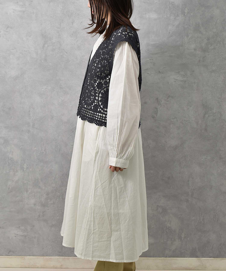 レースベストプルオーバー