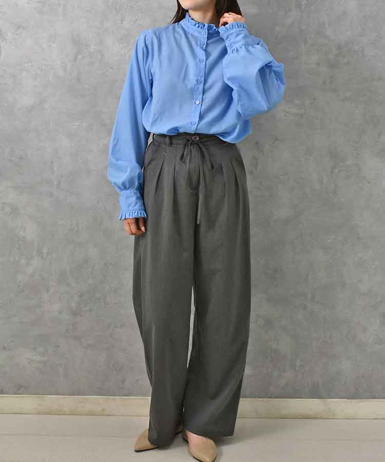 プチフリルブラウス