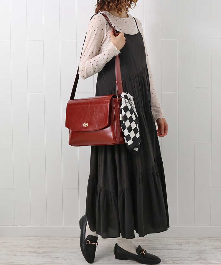 スクエアレトロショルダー