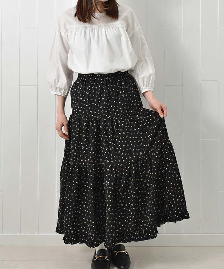 フリルティアードスカート