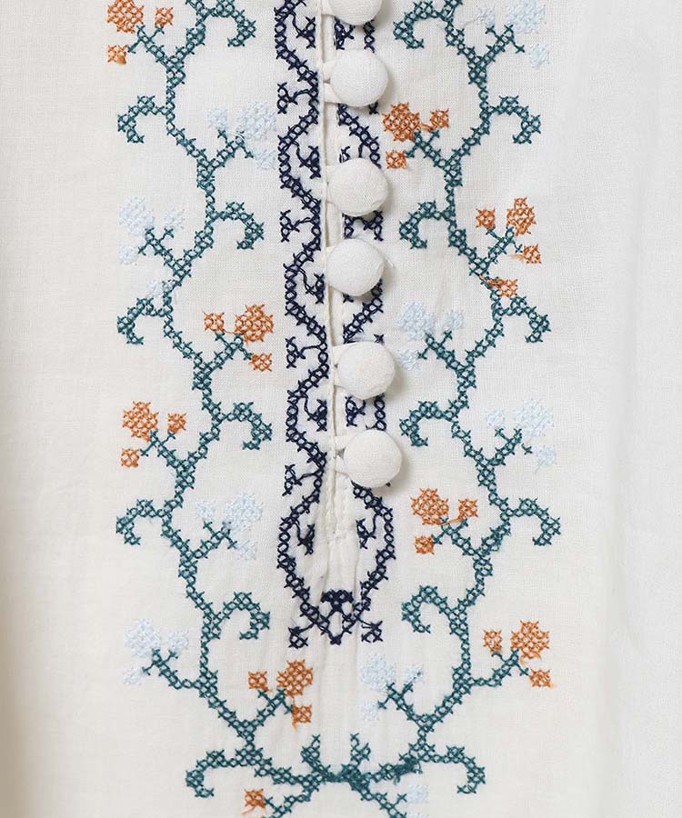 ≪SALE≫キャンブリック刺繍プルオーバー