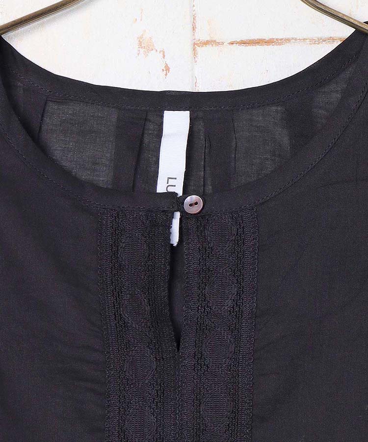 ≪OUTLET≫コットンピンタックブラウス