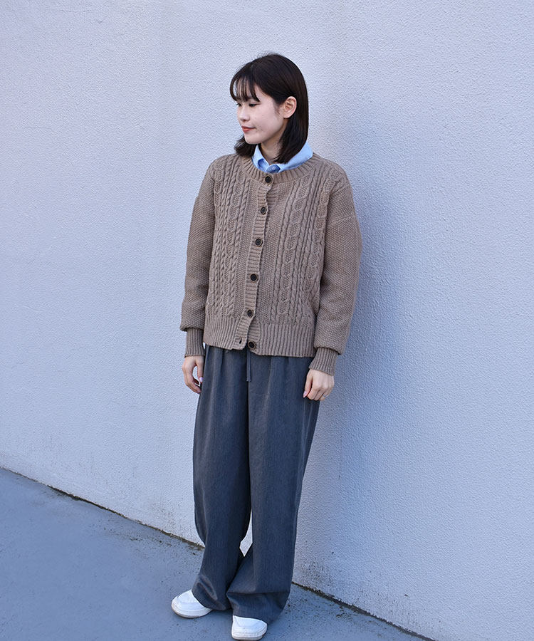 ケーブルカーディガン