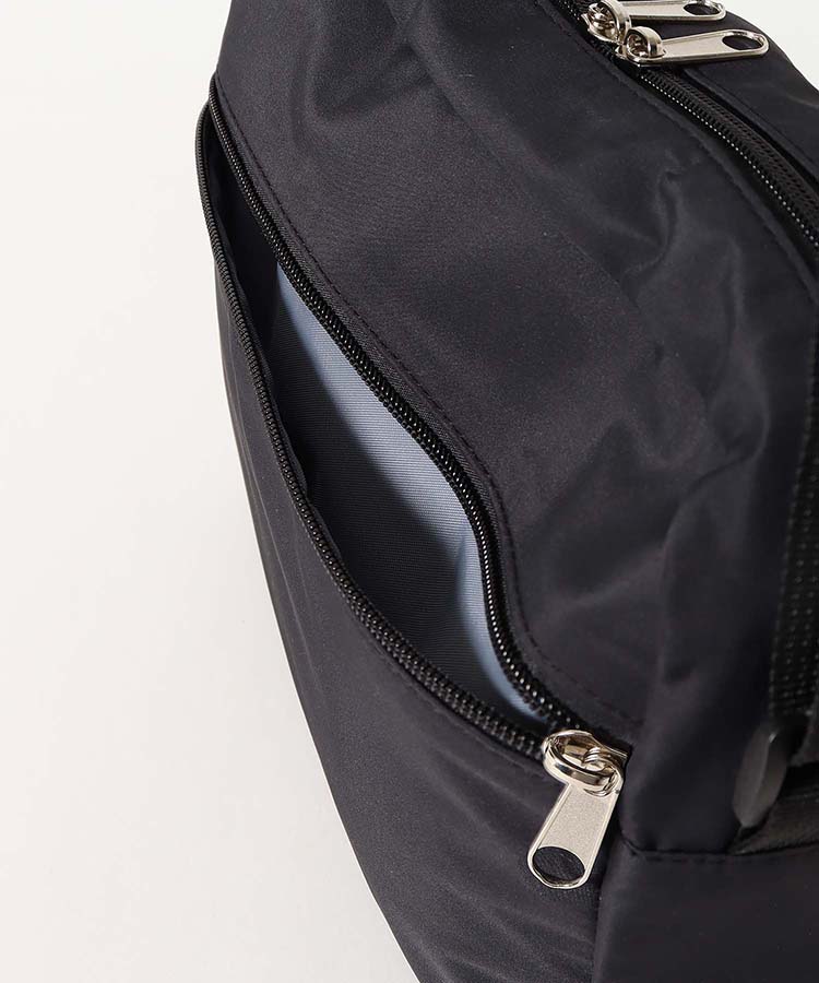 ナイロンスクエアショルダー