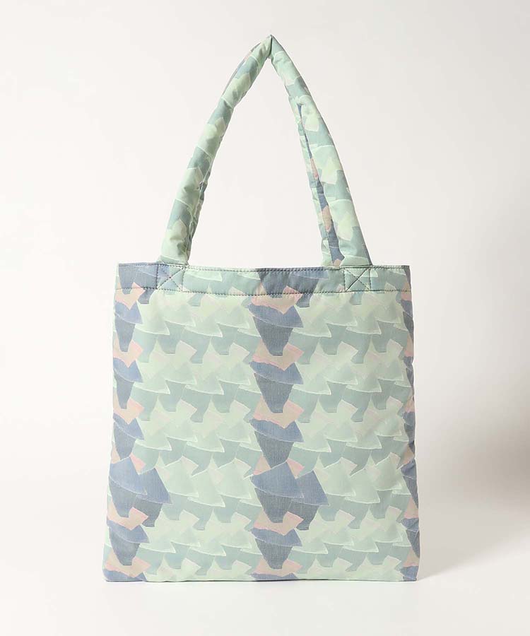 マルチ柄トート