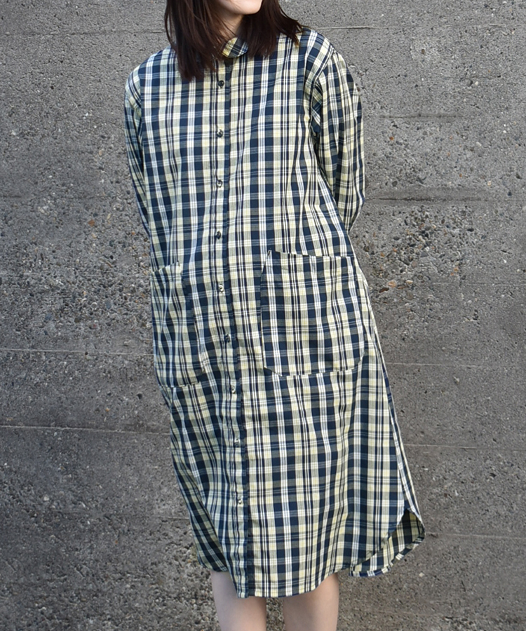 シャツワンピース