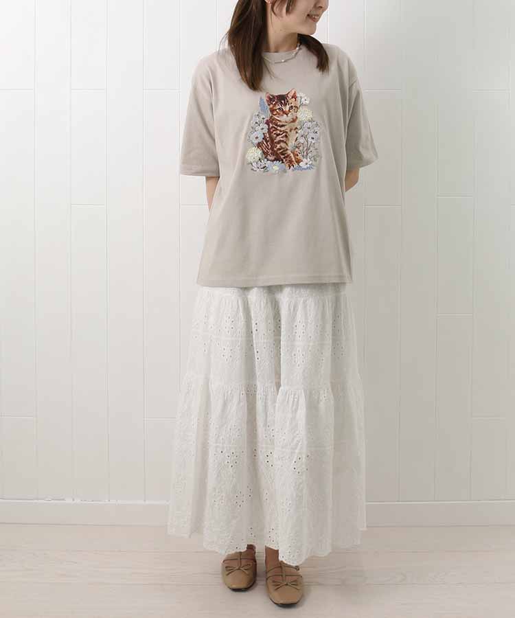 le petaleフラワー刺繍catTシャツ