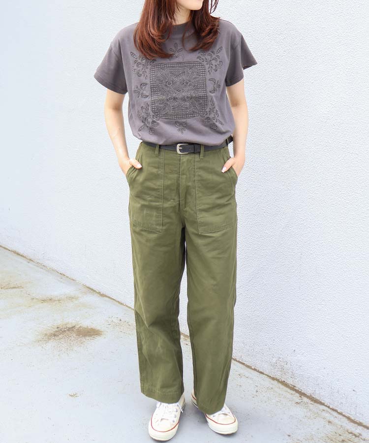 レース風刺繍Tシャツ