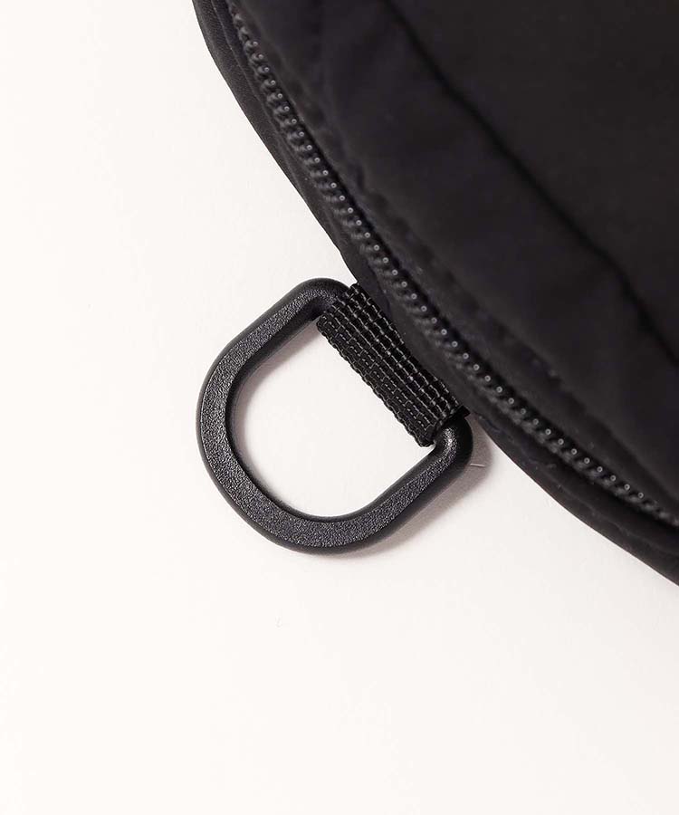 KiUパデッドスクエアポーチ