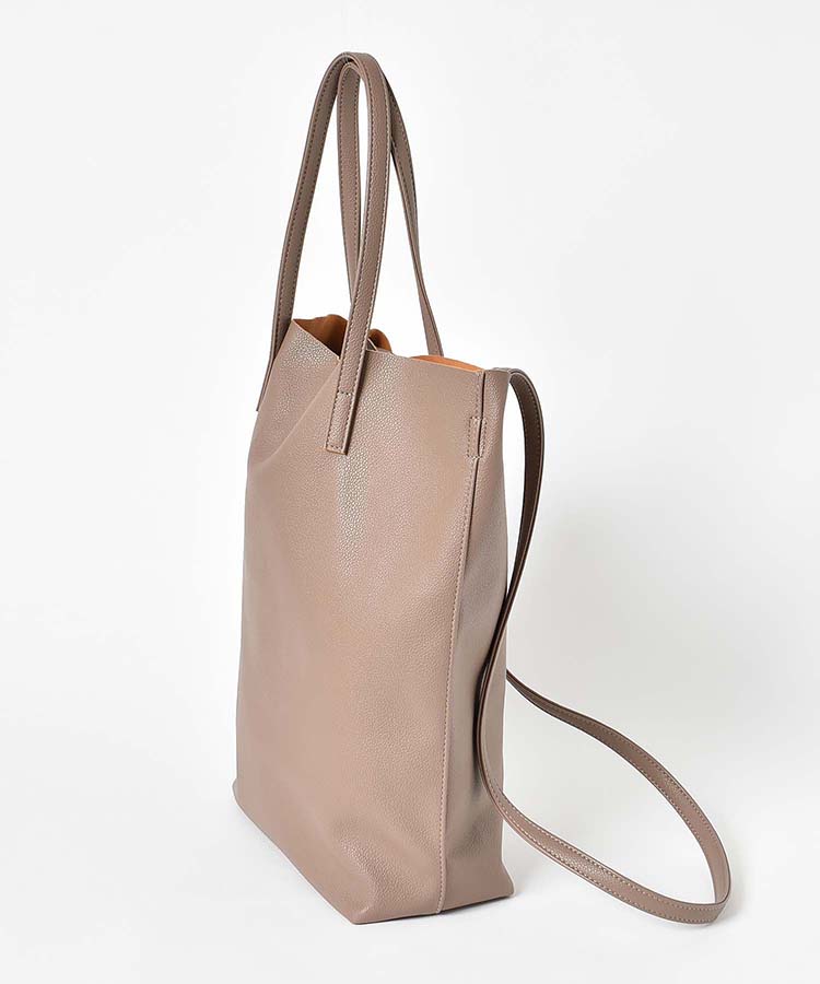 シンセティックレザーショルダーバッグ