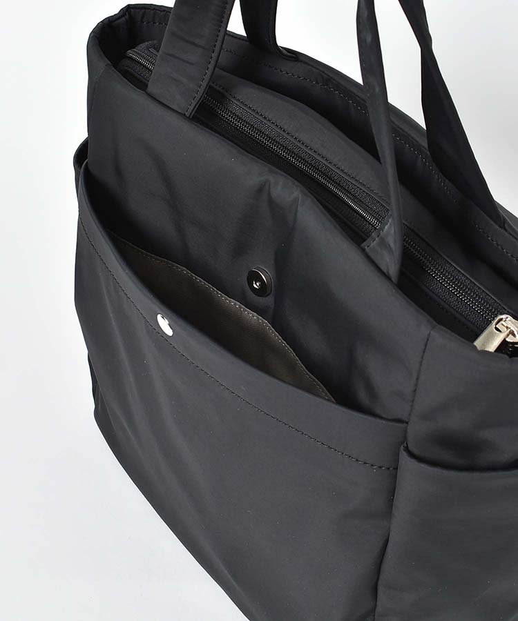 多ポケットフラップトート