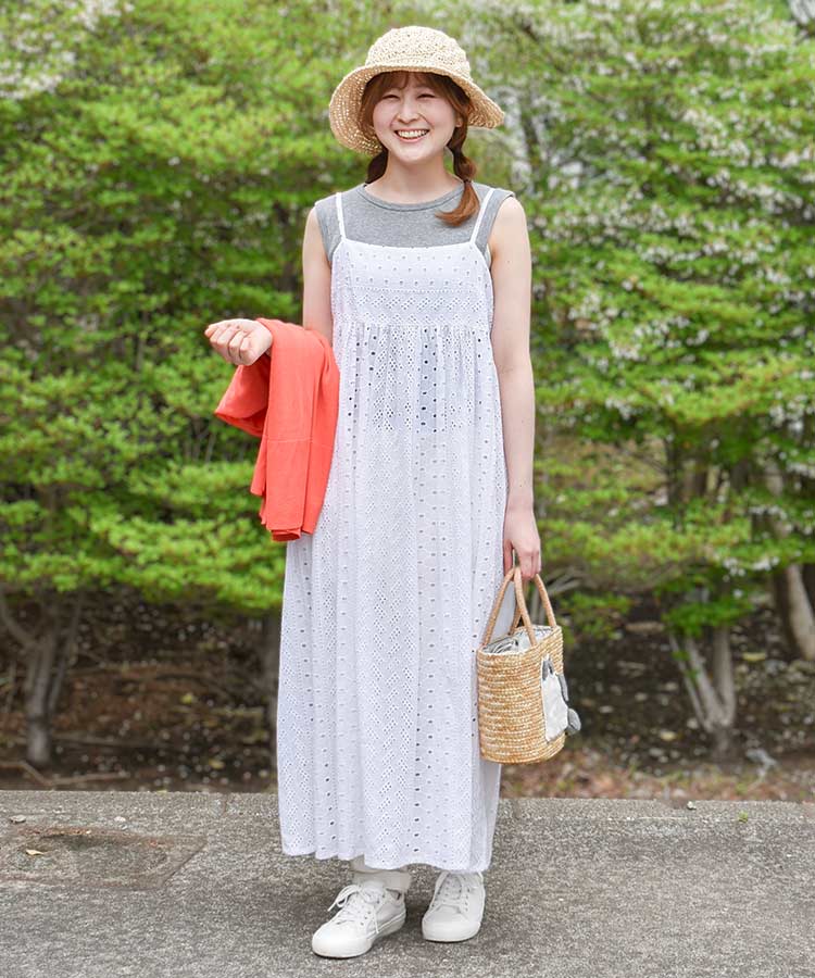 シフリー刺繍キャミワンピース