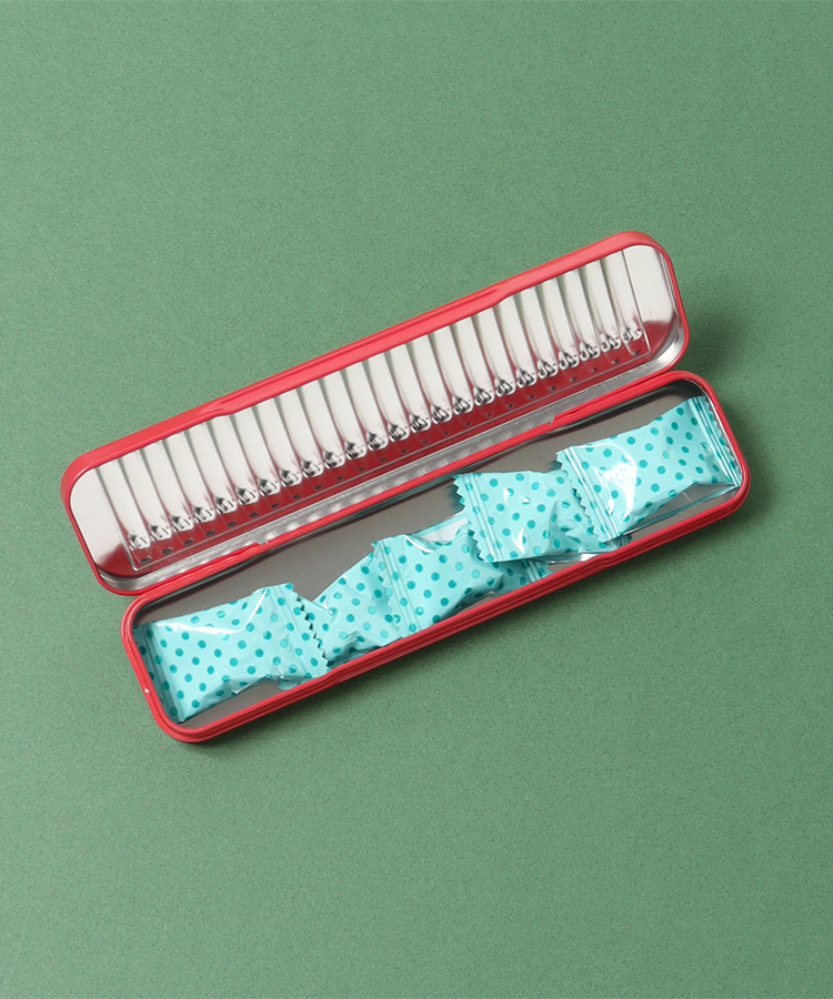 エウレカ クレヨン缶