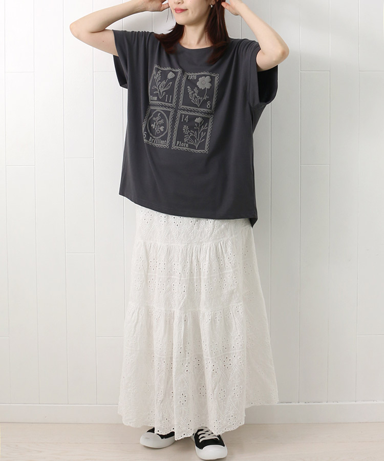 ボタニカル切手プリントTシャツ