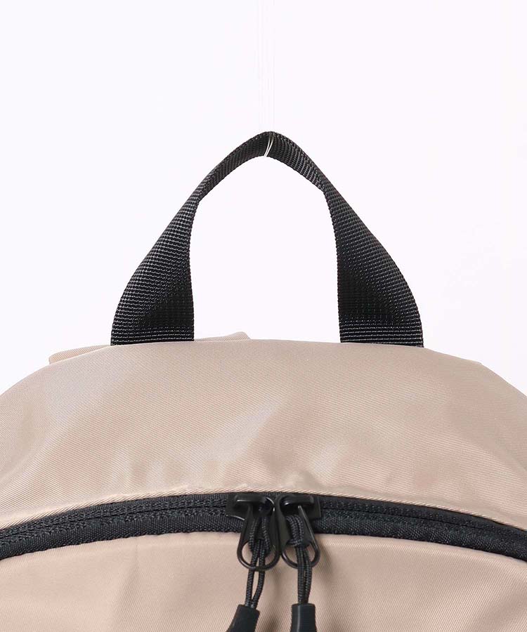 スカンジナビアンシェル型デイバッグ