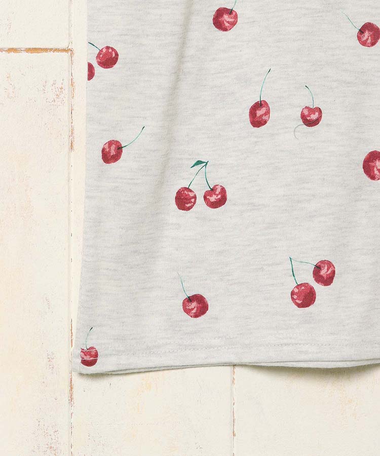 チェリー総柄Tシャツ