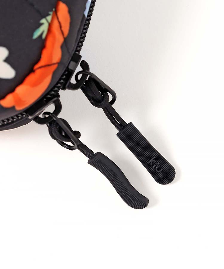 【KiU and BleuBleuet】KiUパデッドスクエアポーチ