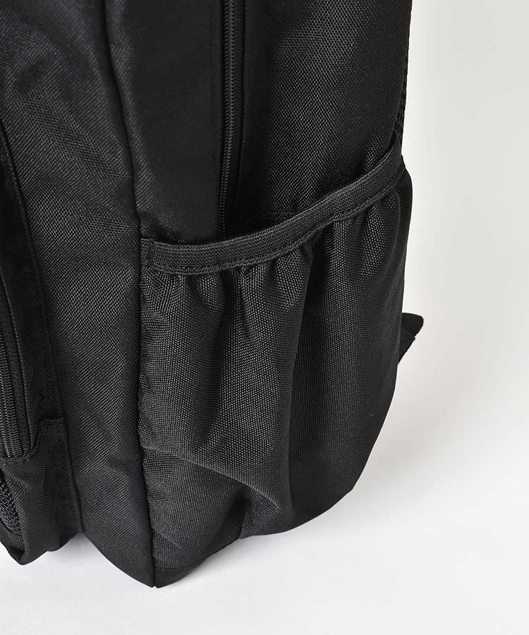 シンプルメッシュポケットリュック