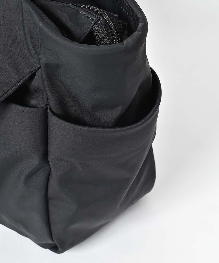 多ポケットフラップトート