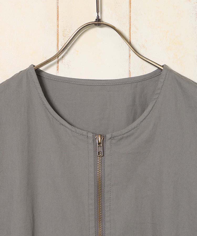 ノーカラーロングコート