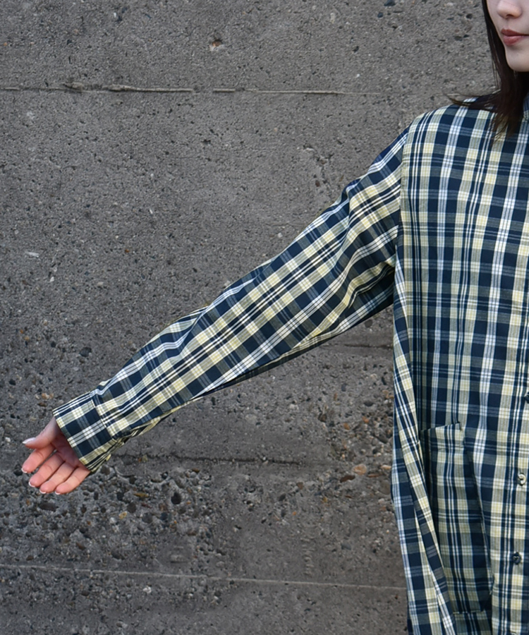 シャツワンピース