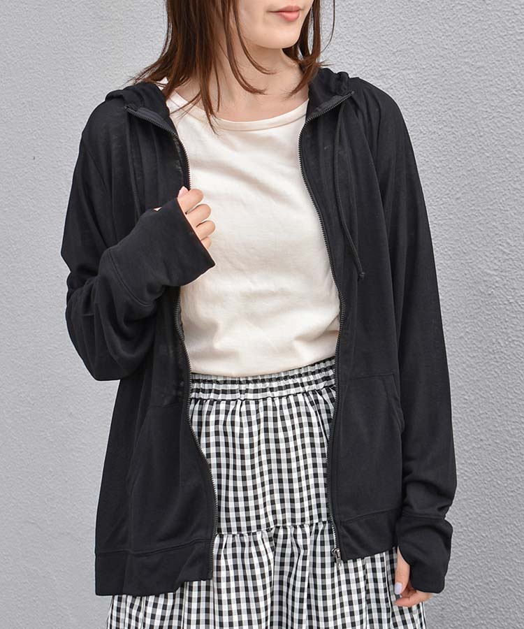 ジップパーカー