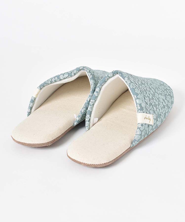 フラワー柄パフィースリッパ