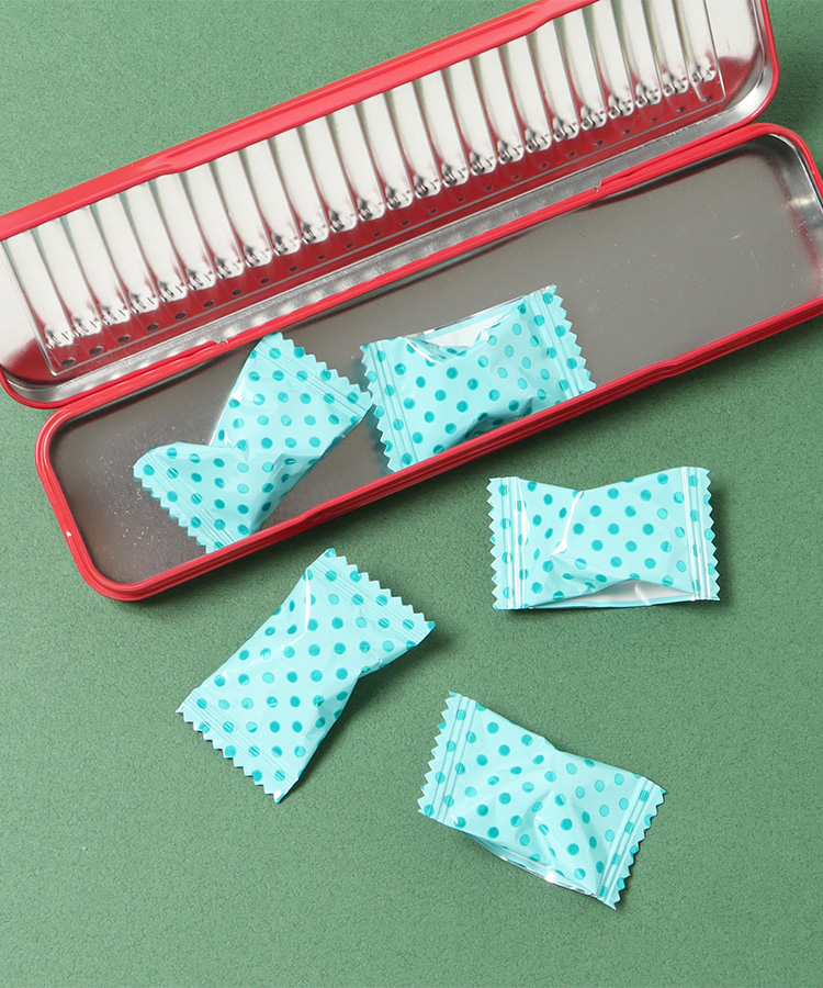 エウレカ クレヨン缶