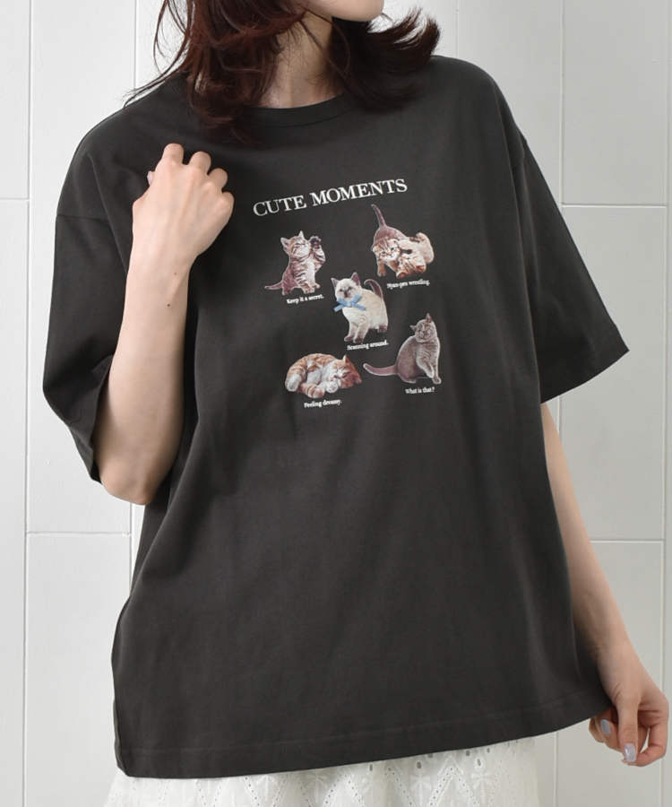 CATS CUTE MOMENTS Ｔシャツ