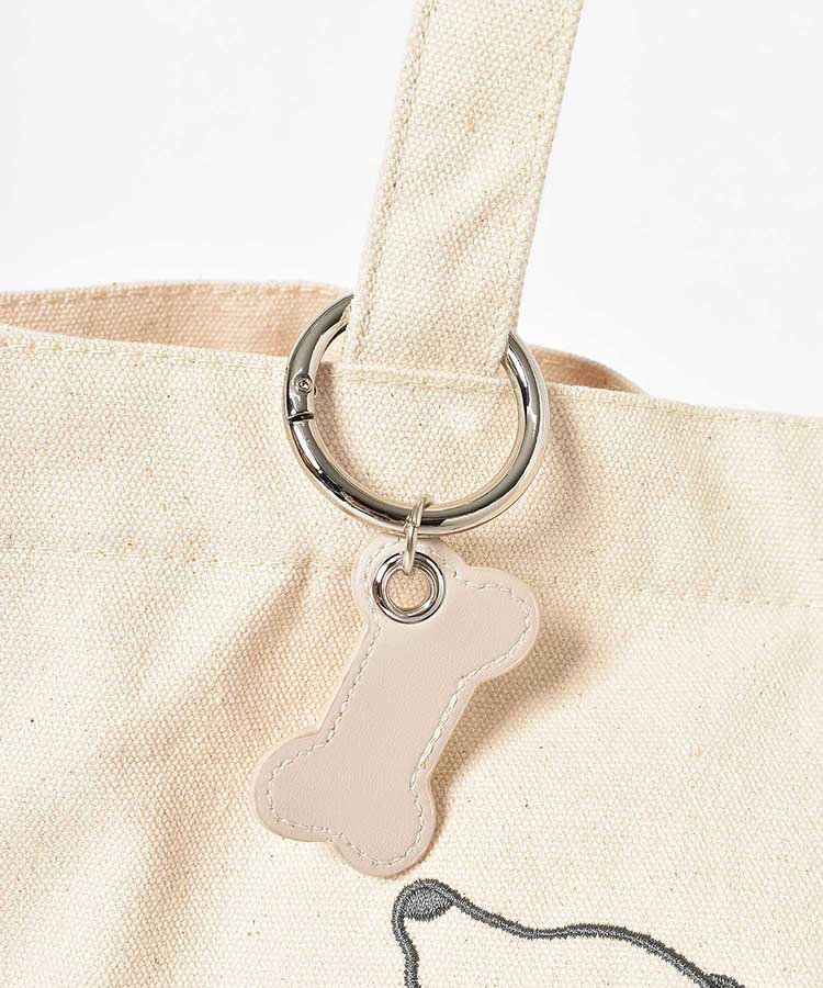 le petale dog looking up刺繍トート